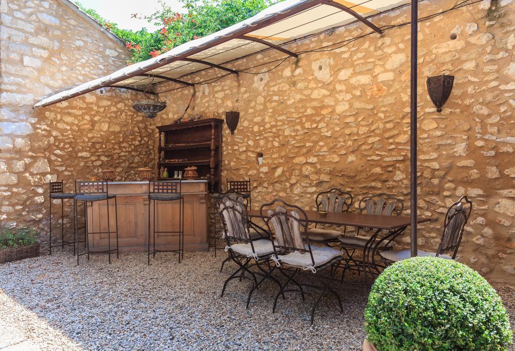 Bed and Breakfast La Louviere Des Bruyeres Robion en Luberon Экстерьер фото