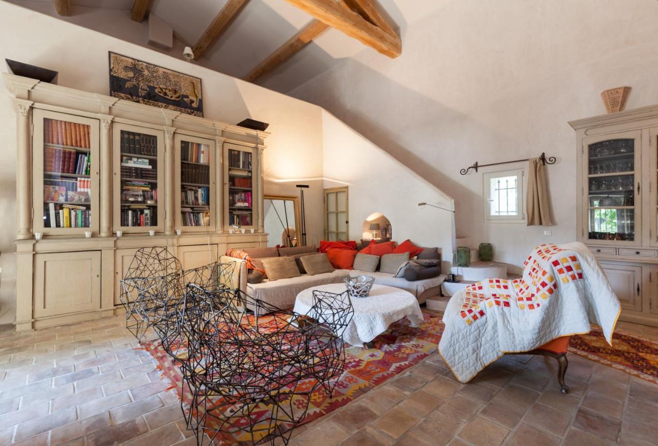 Bed and Breakfast La Louviere Des Bruyeres Robion en Luberon Экстерьер фото
